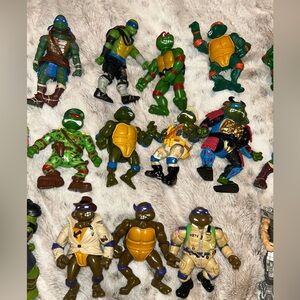 Vintage Ninja Turtle Action Figures Set 35 total